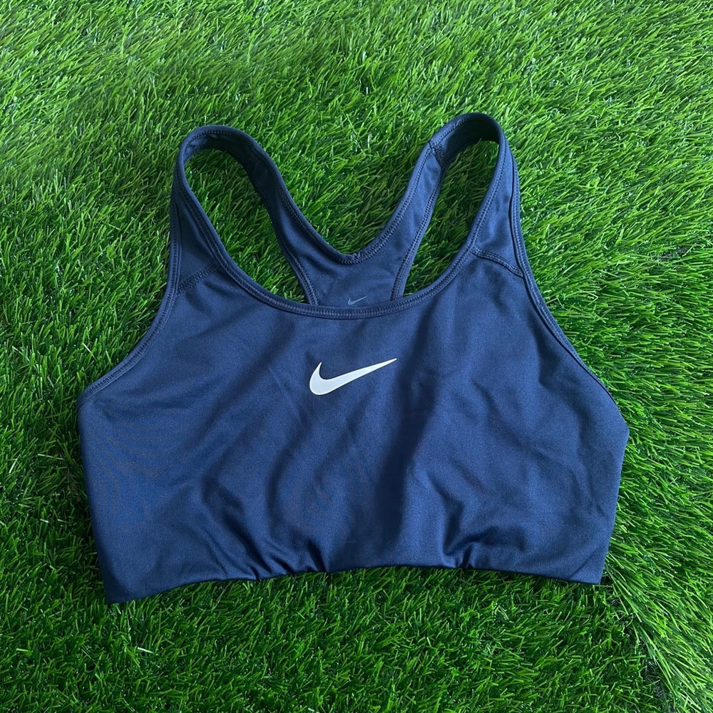 2 nike dri fit sports bras
